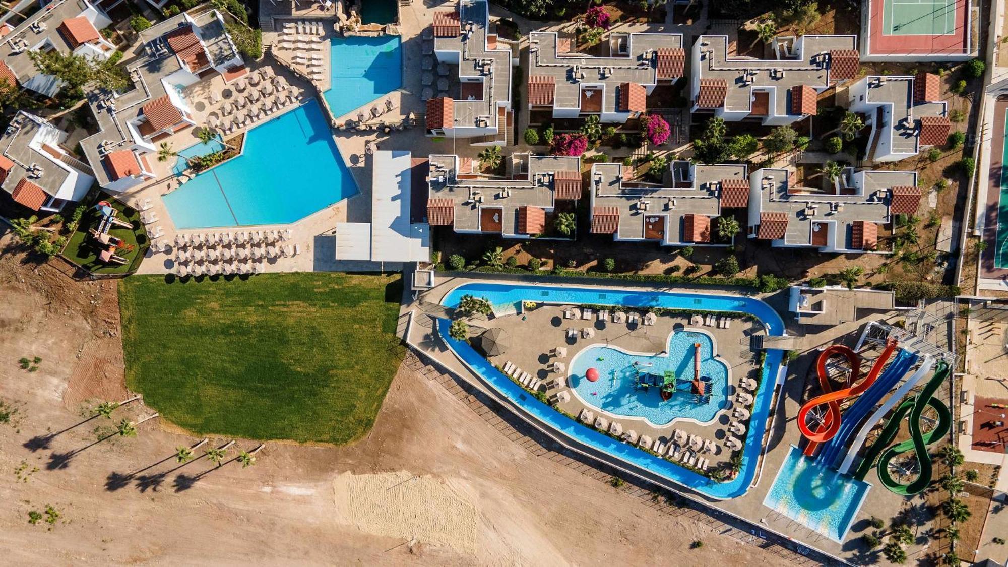 Kapetanios Aqua Resort Korall-öböl Kültér fotó